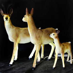 Комплект из 3х светодиодных фигур из стекловолокна "Семья антилоп"